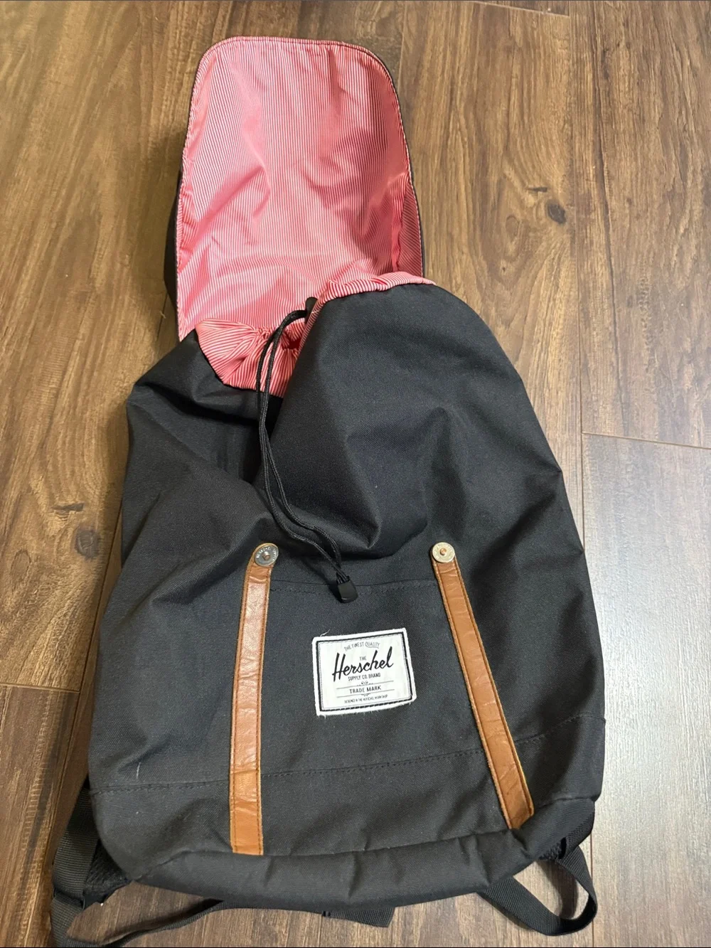 Herschel Retreat Backpack in Black